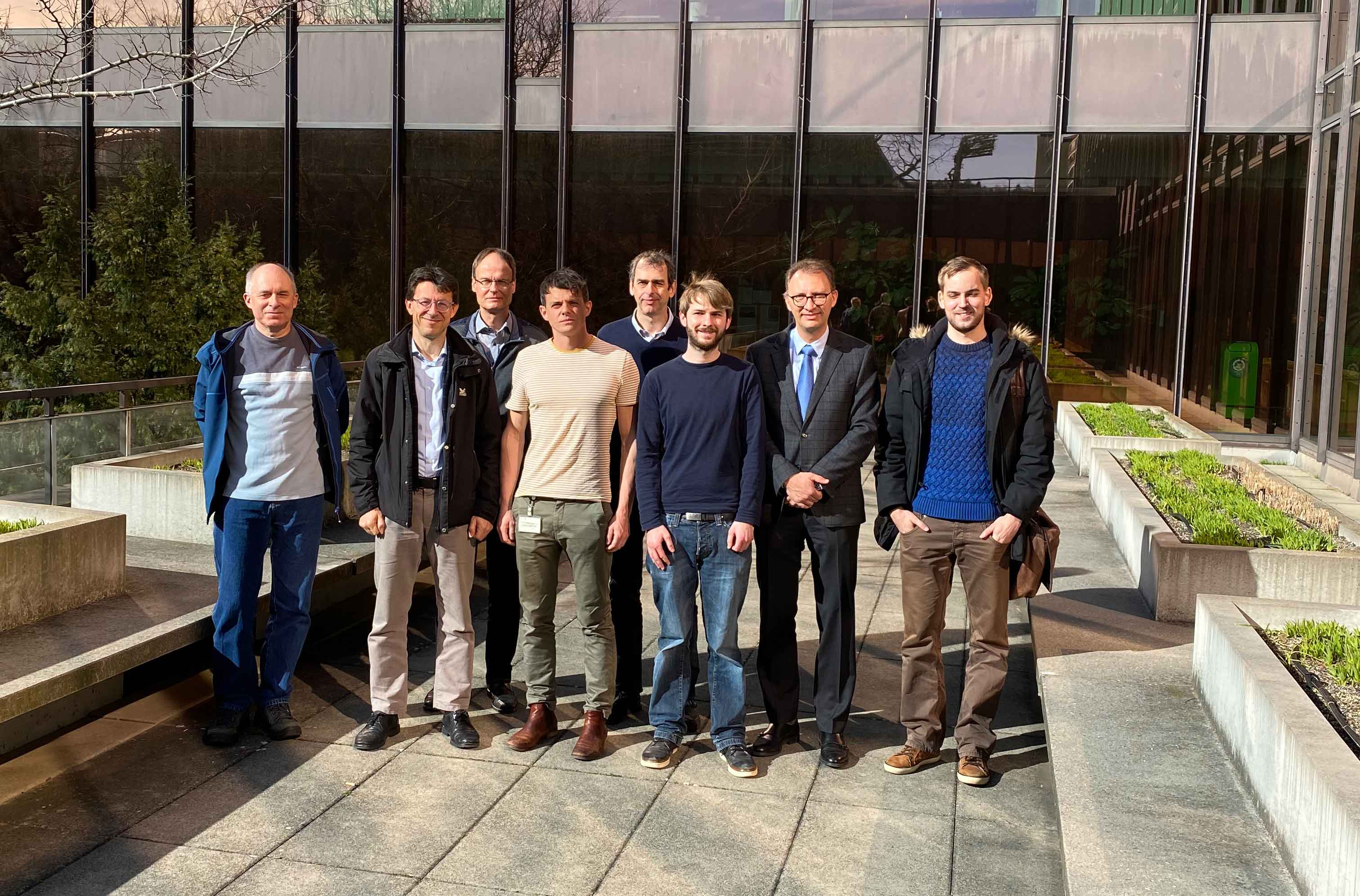 The joint project team of Sika Technology, EMPA and ETH Zurich. From left to right: Martin Arnold (EMPA), Urs Burckhardt, Steffen Kelch, Tim Mamie (Sika Technology AG), Prof. Ingo Burgert (ETH/Empa), Sandro Stucki (Empa), Prof. Andrea Frangi, Philippe Grönquist (ETH Zürich), missing Stefan Vögtli (Fagus Suisse SA) Sika supports sustainable research